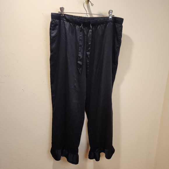 Victoria's Secret Women's Black Satin Ruffle Hem Pajama  Pants Size L - Picture 11 of 12